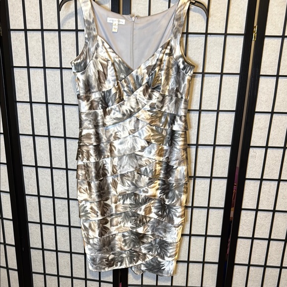 London Times Dresses & Skirts - London Times Silver Sleeveless Sheath Midi Dress